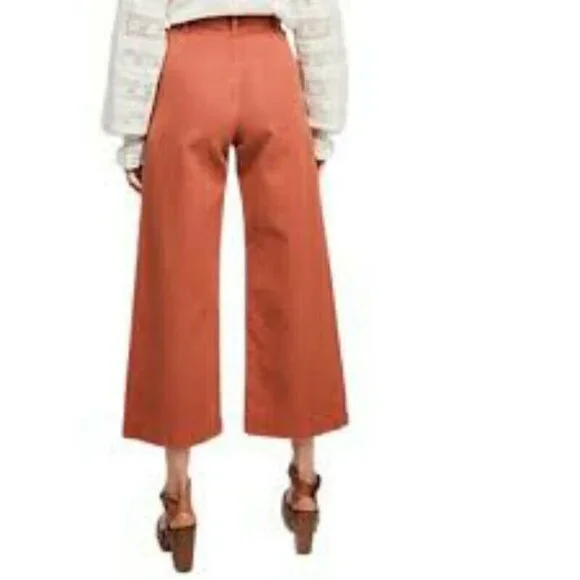 NEW FREE PEOPLE PATTI COTTON CROPPED RED PANTS SZ 8 - Picture 2 of 10
